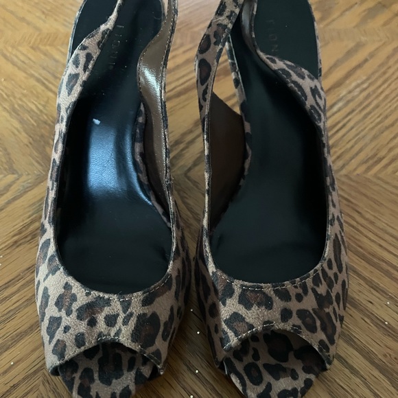 Naughty Kitty - Picture 2 of 3